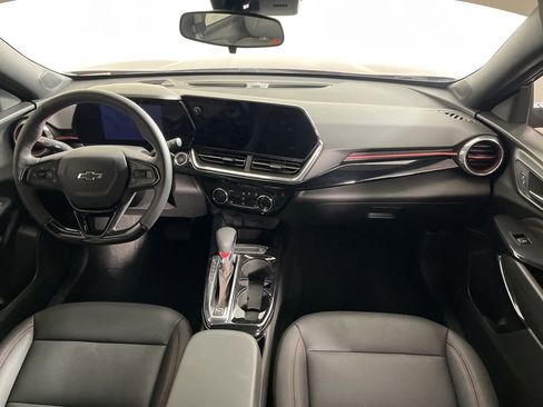 Certified 2025 Chevrolet Trax RS w/ Driver Confidence Package image 17