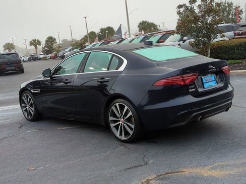 Used 2020 Jaguar XE S image 7
