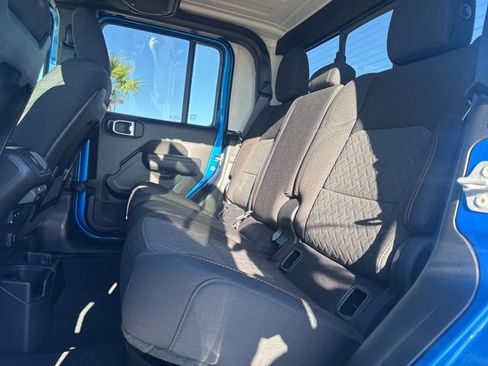 New 2026 Jeep Gladiator Mojave image 10