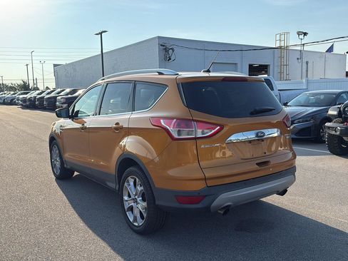 Used 2016 Ford Escape Titanium AWD/4WD image 4