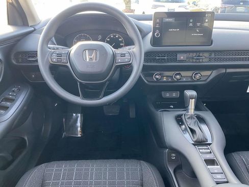 New 2026 Honda HR-V LX image 9