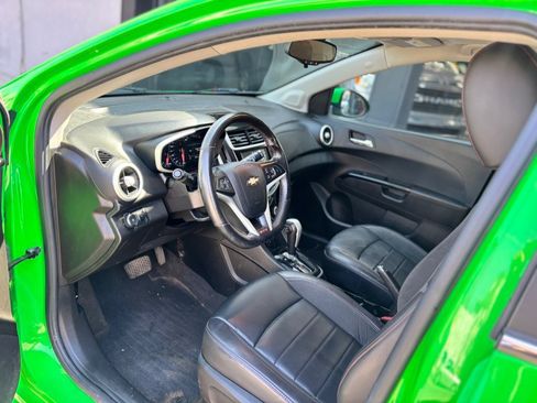 Used 2017 Chevrolet Sonic Premier w/ Driver Confidence Package FWD image 8
