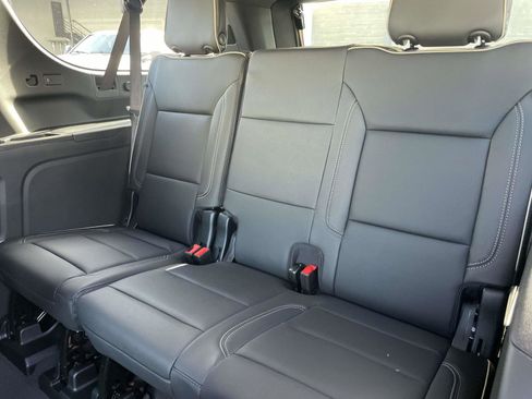New 2026 GMC Yukon XL Elevation image 25