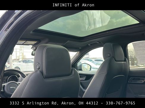 Used 2018 Jaguar F-PACE R-Sport image 40