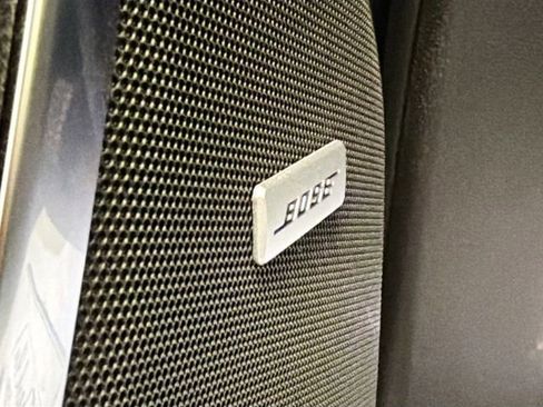 Used 2023 Chevrolet Suburban Premier image 19