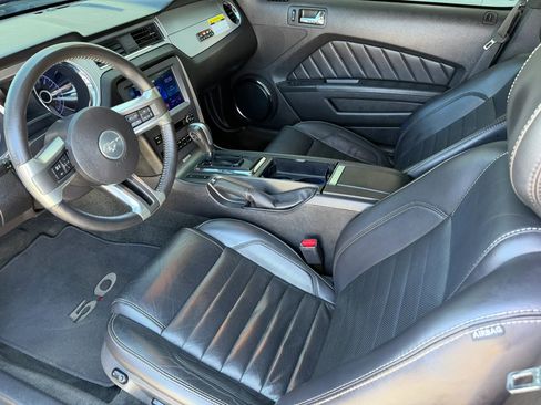 Used 2014 Ford Mustang GT Premium image 15