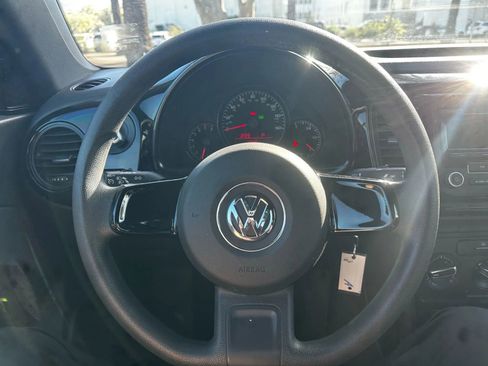 Used 2012 Volkswagen Beetle 2.5 image 14