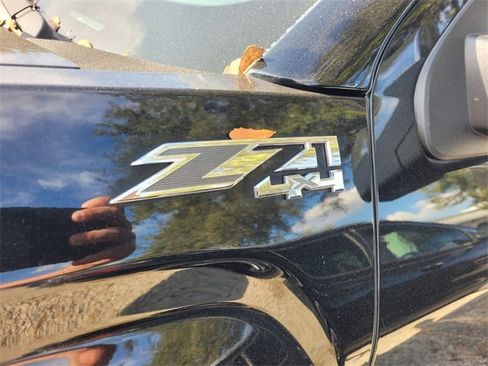 Used 2014 GMC Sierra 1500 SLT w/ SLT Crew Cab Value Package image 5