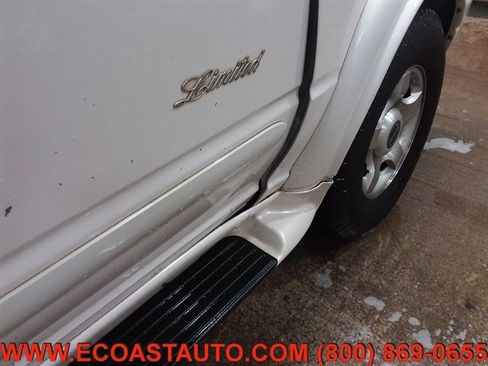 Used 2000 Ford Explorer Limited image 15