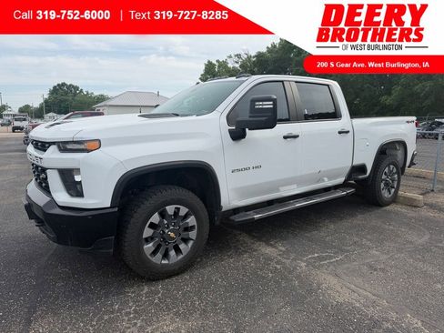 Used 2023 Chevrolet Silverado 2500 Custom w/ Custom Value Package AWD/4WD image 1