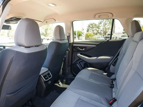 Used 2023 Subaru Outback Premium AWD/4WD image 18