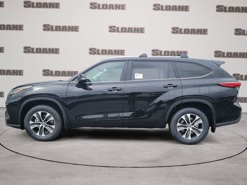 New 2023 Toyota Highlander XLE AWD/4WD image 2