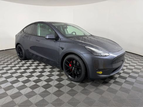 Used 2021 Tesla Model Y Performance image 1