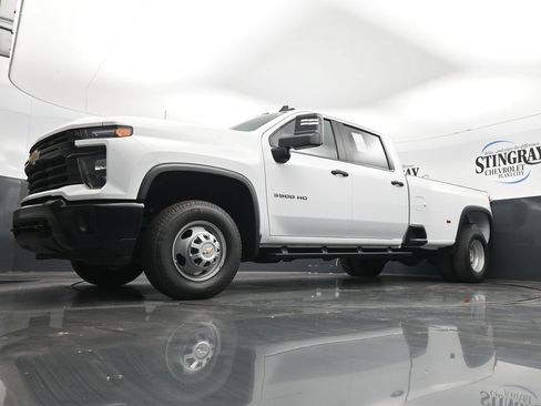 Used 2024 Chevrolet Silverado 3500 W/T RWD image 28