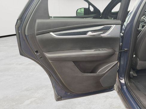Certified 2024 Cadillac XT5 Premium Luxury w/ LPO, Floor Liner Package AWD/4WD image 15