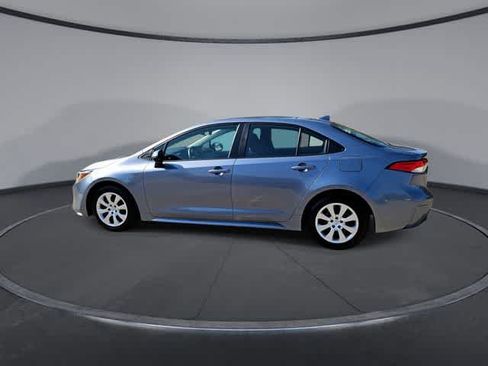 Used 2024 Toyota Corolla LE FWD image 5