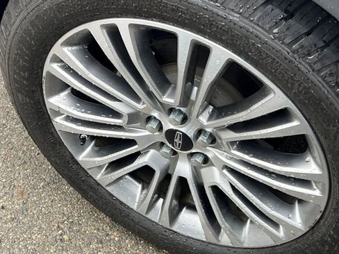 Used 2016 Lincoln MKX Reserve image 14