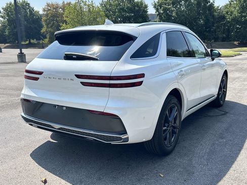 New 2027 Genesis GV70 2.5T Advanced AWD/4WD image 7