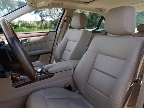 Used 2013 Mercedes-Benz E 350 4MATIC Sedan w/ Premium 1 Pkg image 6