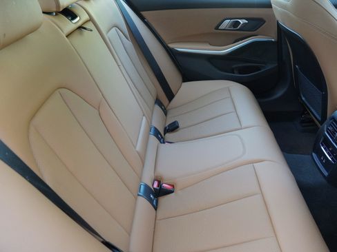 Used 2023 BMW 330i Sedan w/ Premium Package RWD image 36