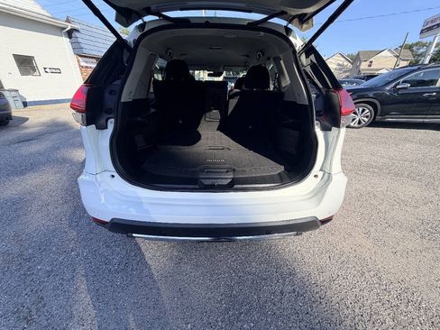 Used 2019 Nissan Rogue SV AWD/4WD image 57
