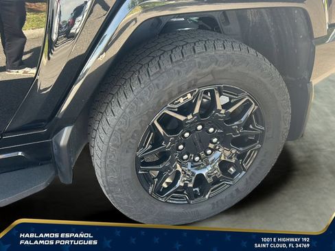 Certified 2025 GMC Hummer EV 2X w/ LPO, Sport Package AWD/4WD image 36
