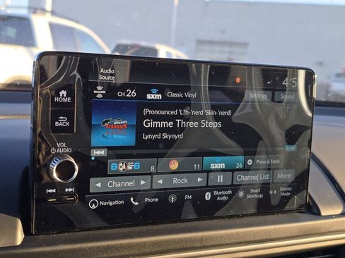 New 2025 Honda Pilot Touring image 33