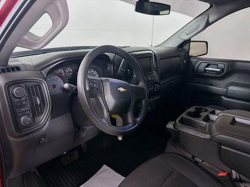 Used 2019 Chevrolet Silverado 1500 Custom w/ Custom Value Package image 10