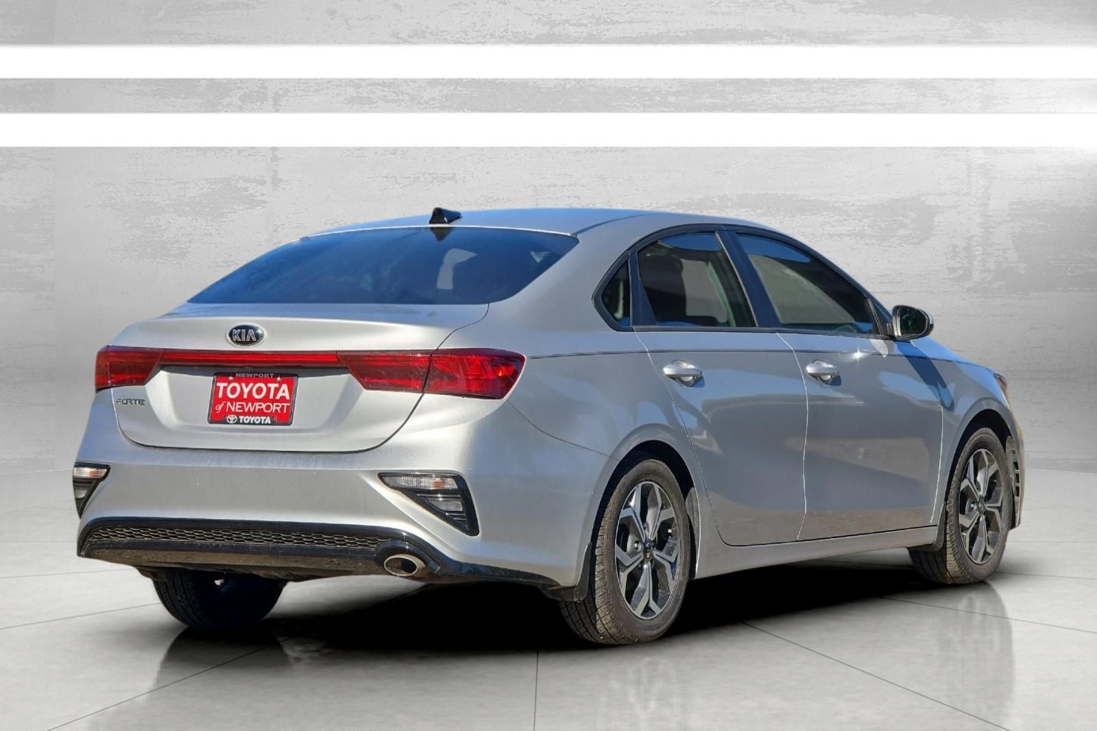 Used 2019 Kia Forte LXS FWD image 4