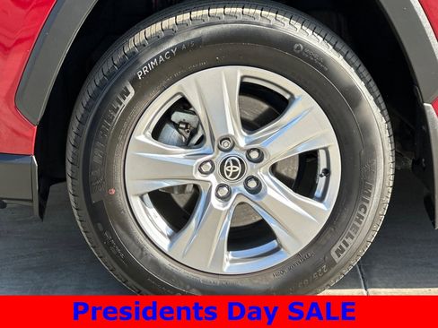 Certified 2022 Toyota RAV4 XLE w/ Convenience Package image 26