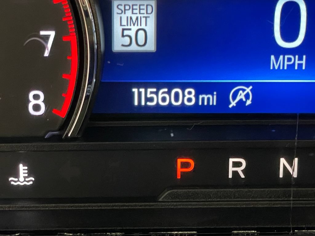 Used 2020 Ford Explorer XLT w/ Equipment Group 202A AWD/4WD image 31