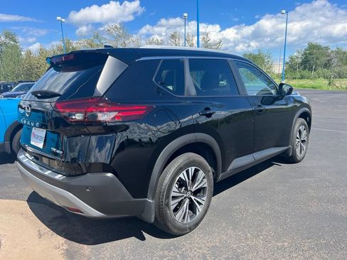 Used 2023 Nissan Rogue SV w/ SV Premium B Package AWD/4WD image 5