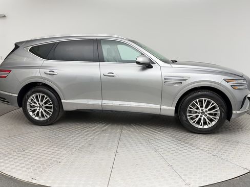 Certified 2025 Genesis GV80 2.5T Standard AWD/4WD image 9