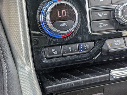 Used 2023 GMC Yukon Denali RWD image 31