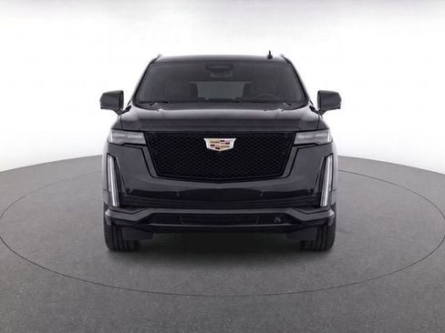 Used 2022 Cadillac Escalade Sport Platinum w/ Heavy-Duty Trailer Package AWD/4WD image 5