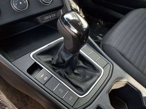 Certified 2023 Volkswagen Jetta S image 31