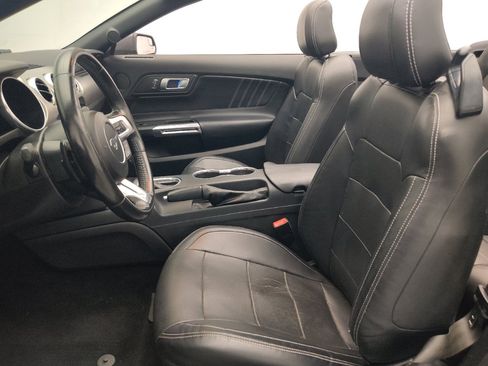 Used 2019 Ford Mustang Premium RWD image 17