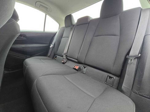 Used 2022 Toyota Corolla LE FWD image 17