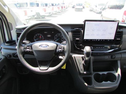 Used 2023 Ford Transit 350 XLT RWD image 18