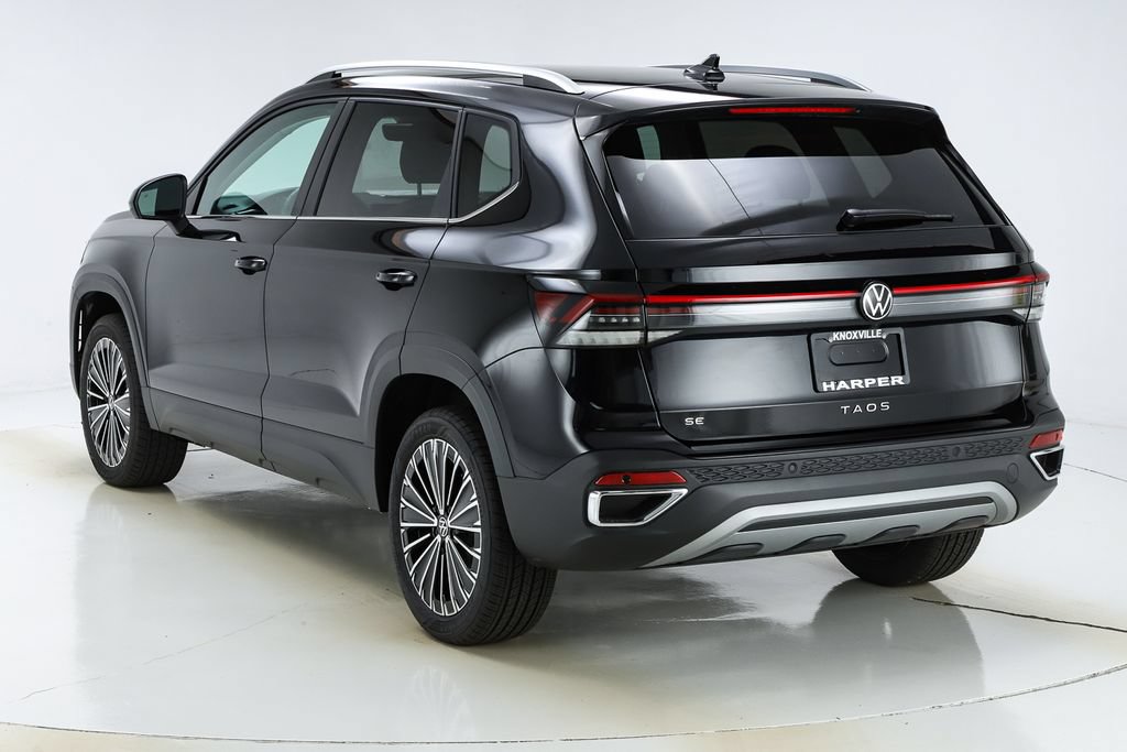 New 2026 Volkswagen Taos SE FWD image 44