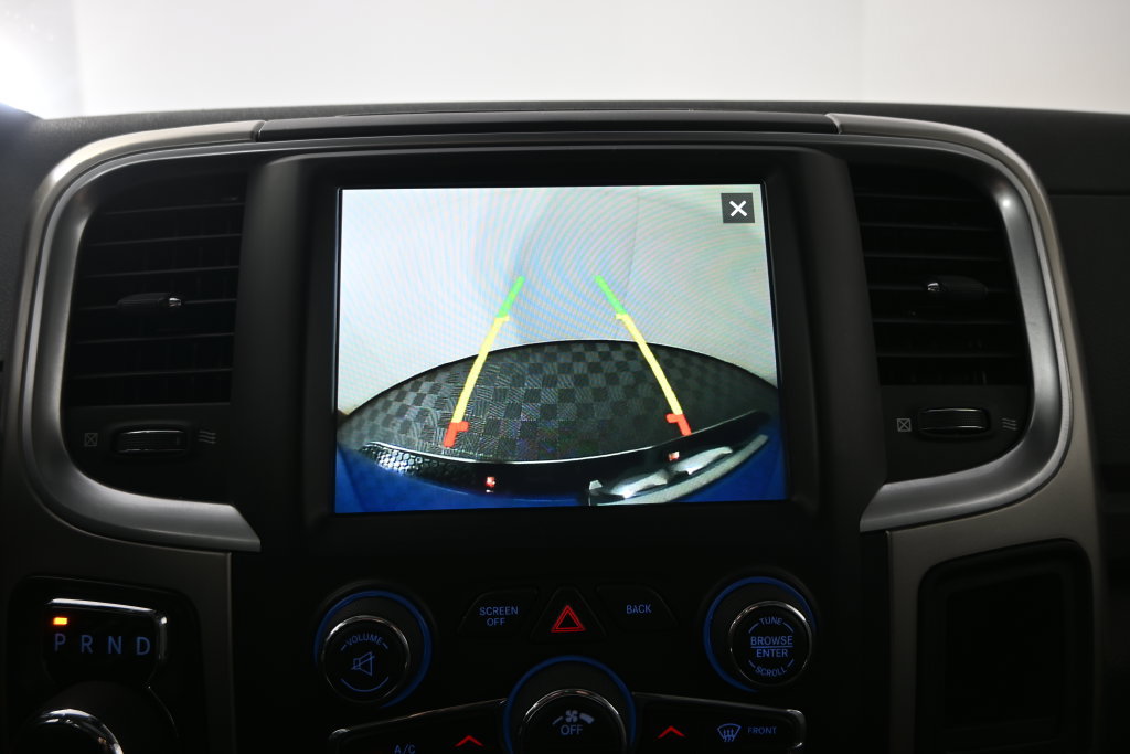 Used 2018 RAM 1500 SLT AWD/4WD image 31