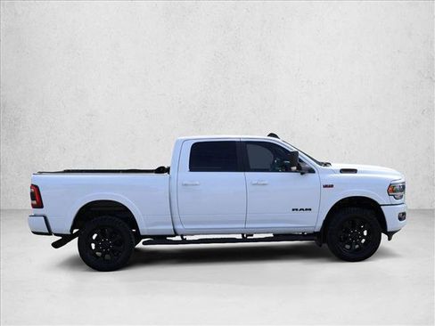 Used 2020 RAM 2500 Laramie w/ Night Edition AWD/4WD image 4