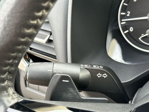 Used 2023 Nissan Rogue SL w/ SL Premium Package image 25