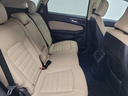 Used 2023 Ford Edge SEL image 19