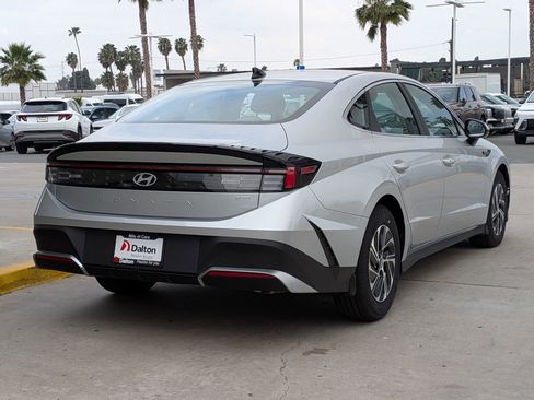 New 2026 Hyundai Sonata Blue FWD image 4