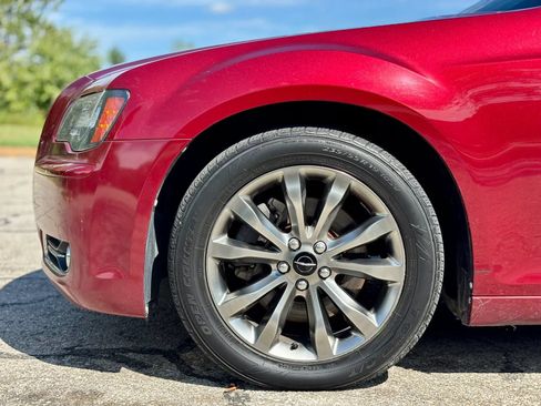 Used 2014 Chrysler 300 S AWD/4WD image 13