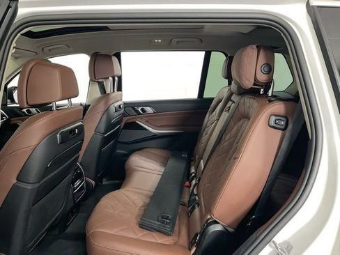 Certified 2024 BMW X7 xDrive40i image 33