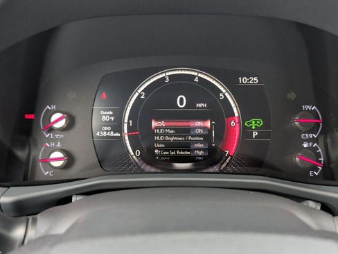 Used 2023 Lexus LX 600 F Sport w/ Accessory Package (Z1) image 16