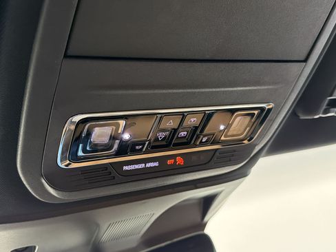 Used 2020 Lincoln Corsair Reserve w/ Elements Package FWD image 18