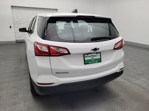 Used 2020 Chevrolet Equinox LS image 6